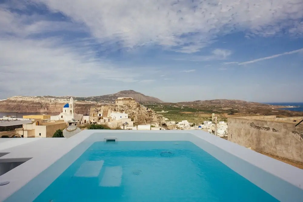 Akrotiri Cycladic Suites
