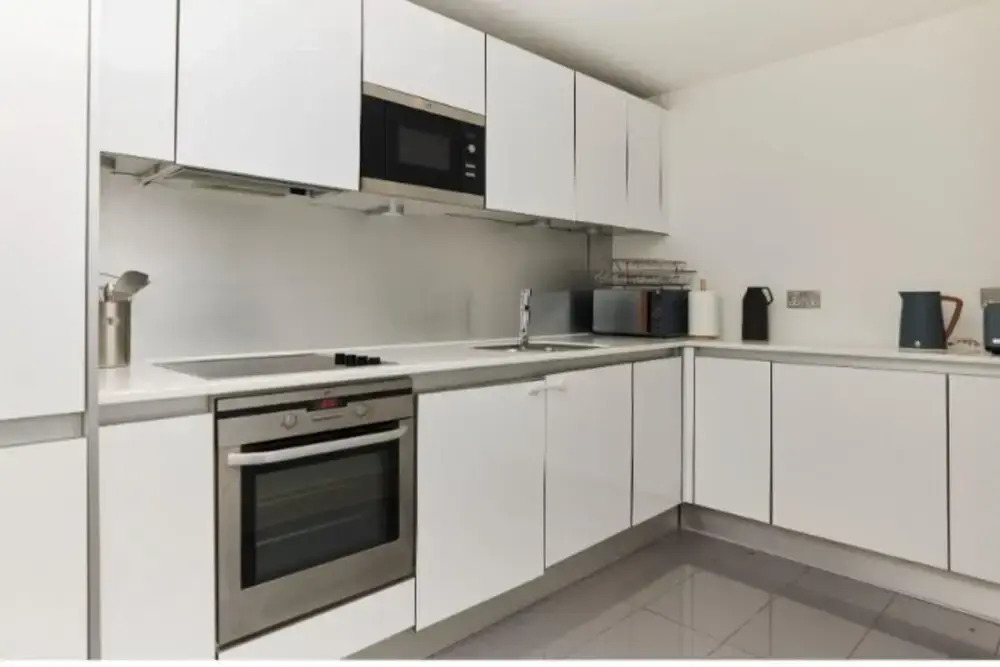 The Graham Park Hideout - Breathtaking 2BDR Flat with Balcony