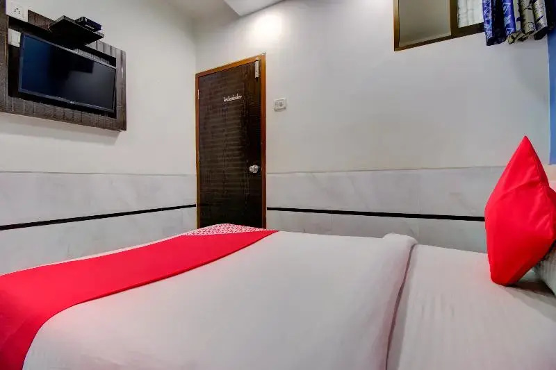 OYO 71172 Hotel Sion Residency