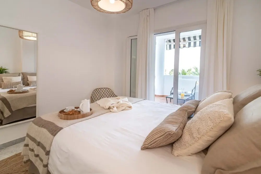 Whispering Palms Apartment