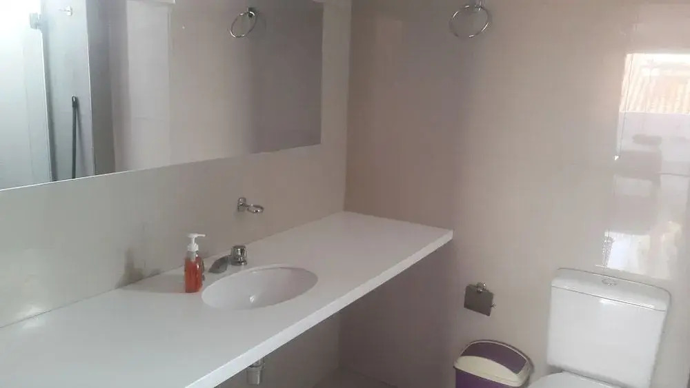 Backpackers Bar&Suites