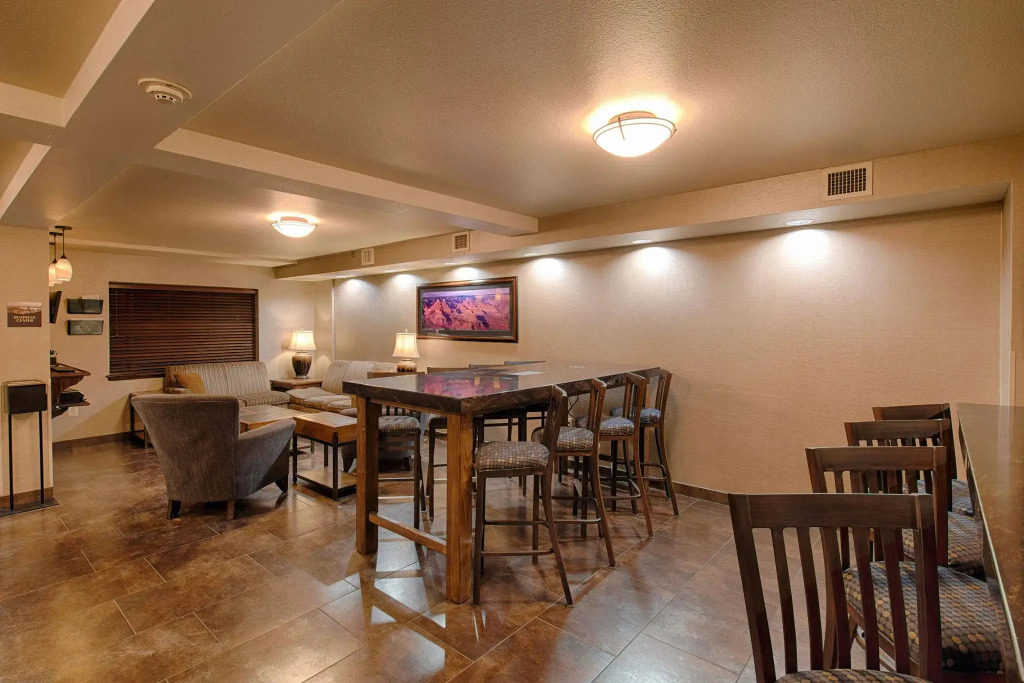 Grand Canyon Hotel & Suites