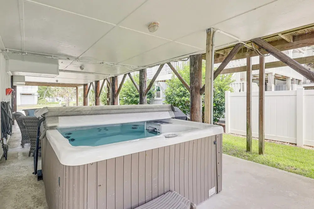 Unique A-frame Beach House: 'the Beacon at Oib'