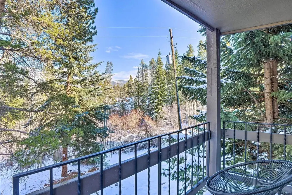 1/4 Mi to Peak 8 Ski Lift: Modern Breck Condo!