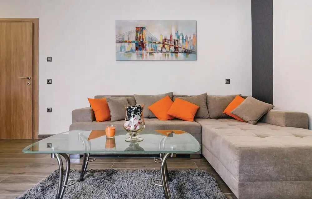 Awesome Home in Trogir with WiFi, 3 Bedrooms & Hot Tub