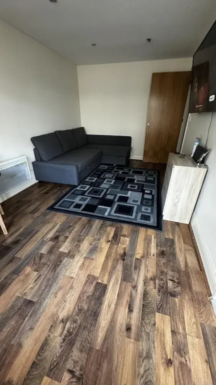 Ground Floor 2-bed Apartment in Colchester