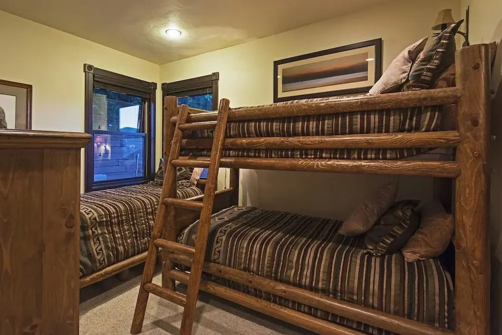Abode at Gamble Oak in Solamere