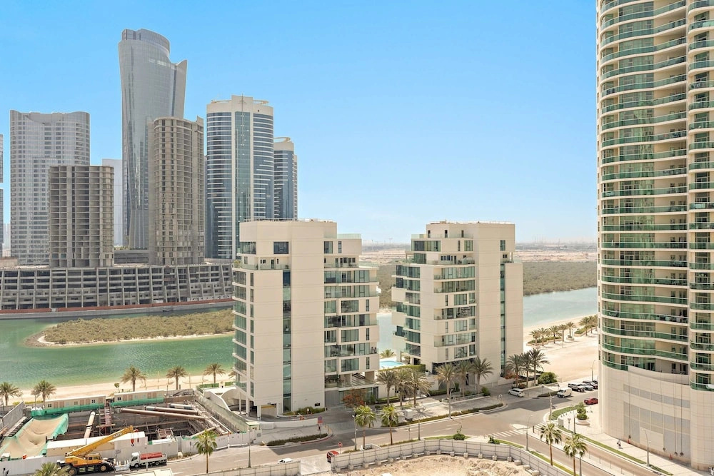 Silkhaus New 1bdr Minutes Walk to Reem Beach
