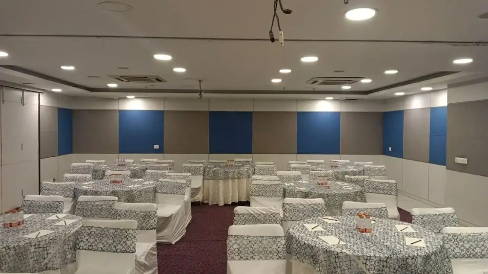 Hotel Bluestone Prime Nehru Place by The Cosy hotels