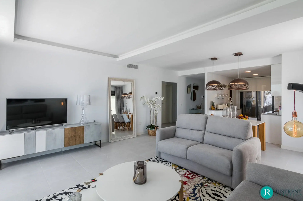 Costa Marinsa Penthouse