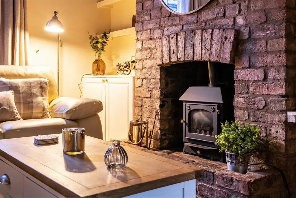 The Cottage in Chester, Sleeps 6 with FREE Parking