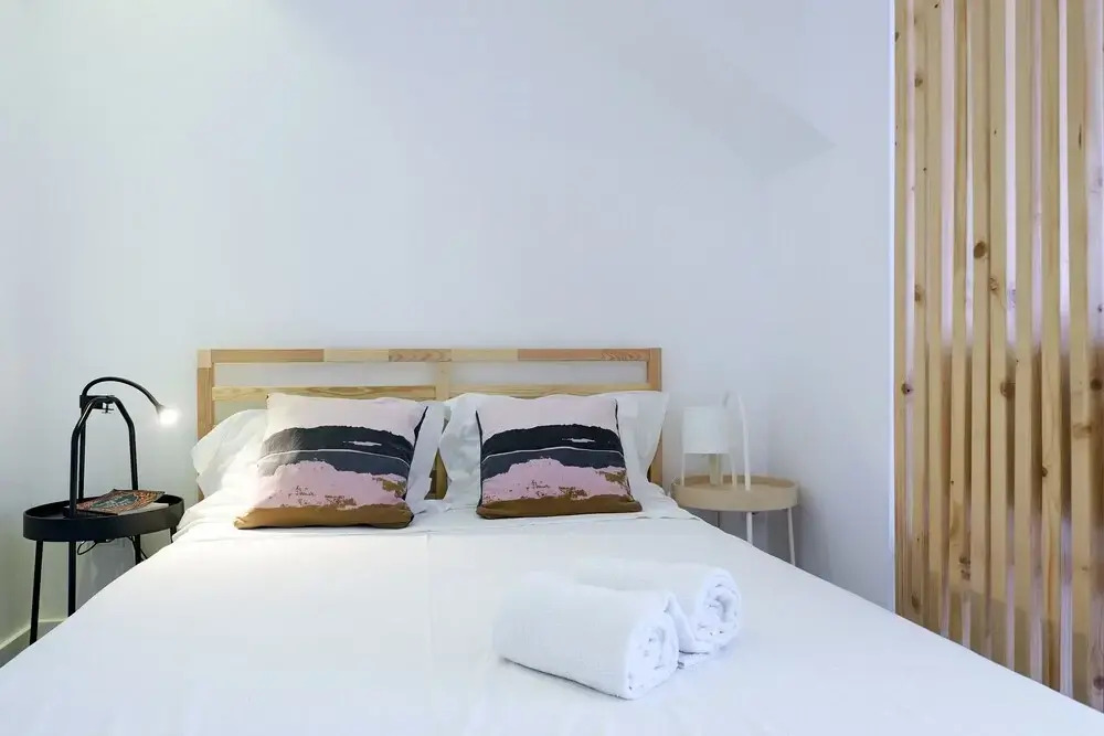 ALTIDO Modern Lisbon Flat for Business or Leisure
