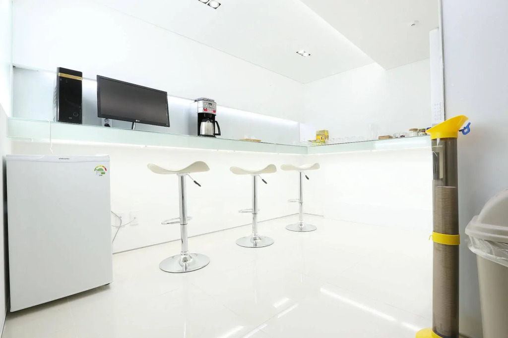 Look Home Guesthouse