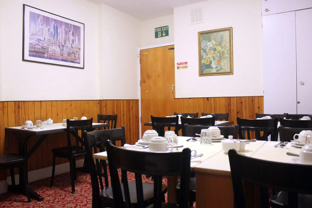 Holly House Hotel