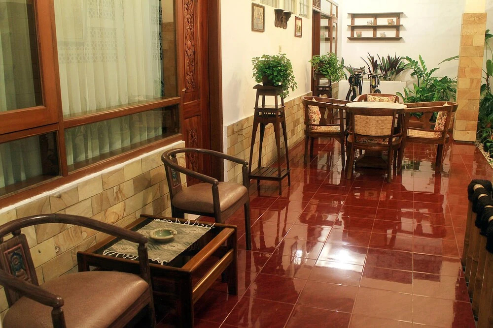 ZEN Rooms Sukamekar Surya Sumantri