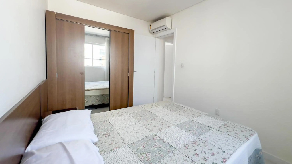 Apartamento 2 dormitórios a 400 metros do mar