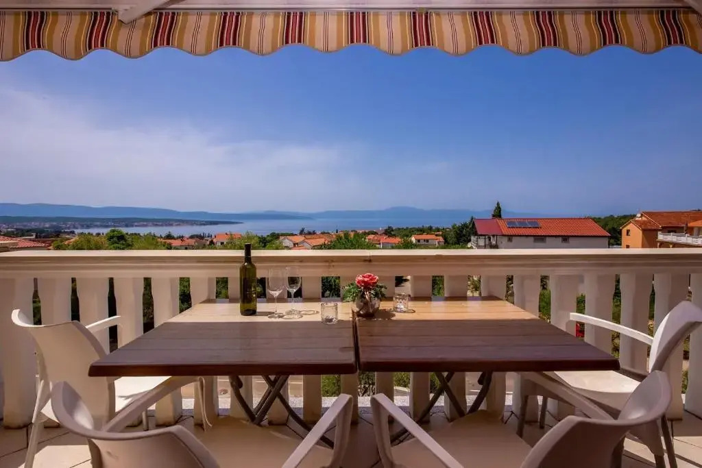 Apartments by the sea Vantacici, Krk - 21699