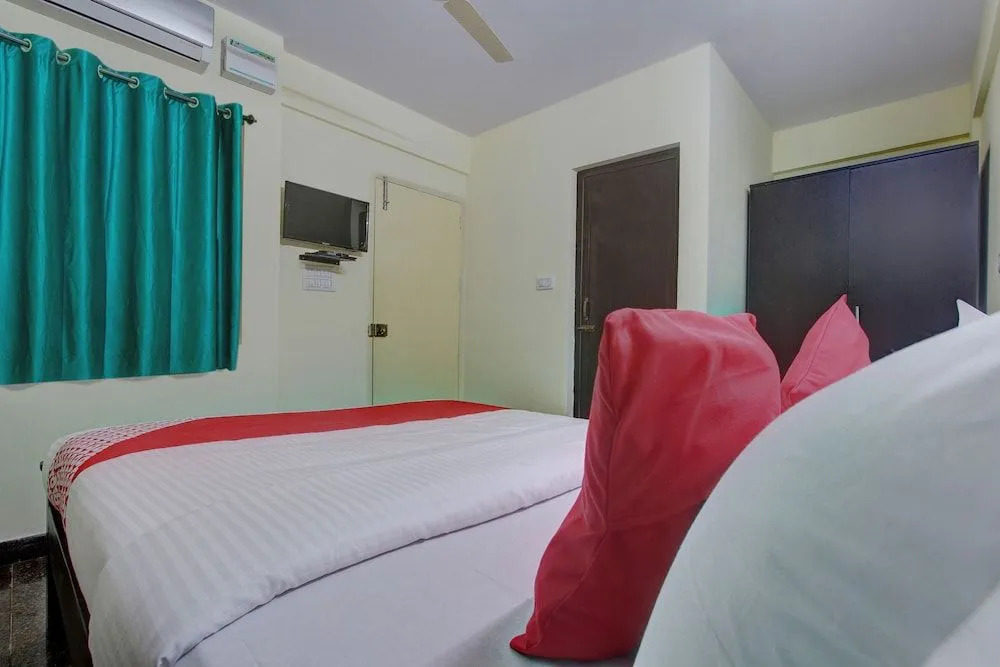 OYO 22471 Middle East Residency
