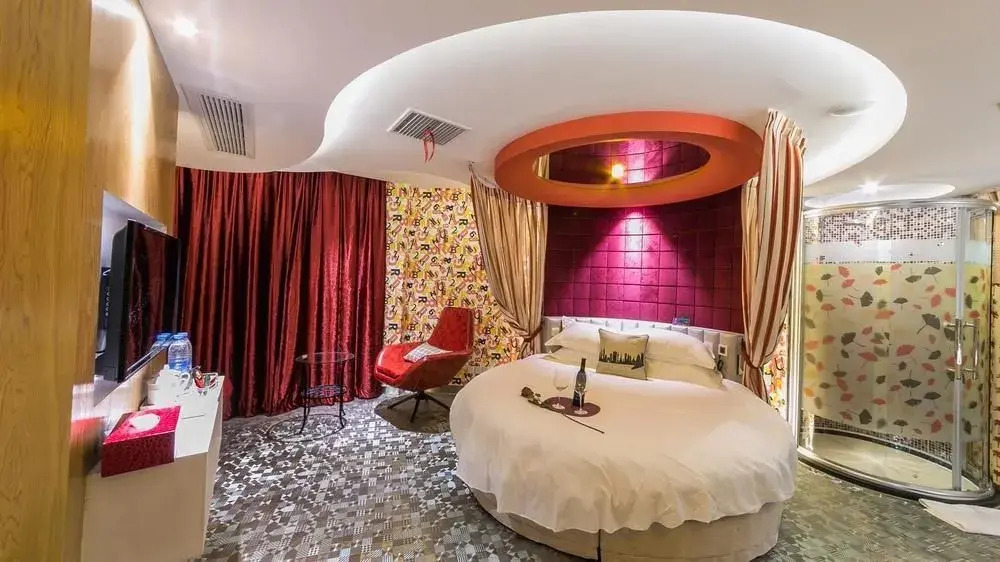 Hangzhou Days Hou Theme Hotel