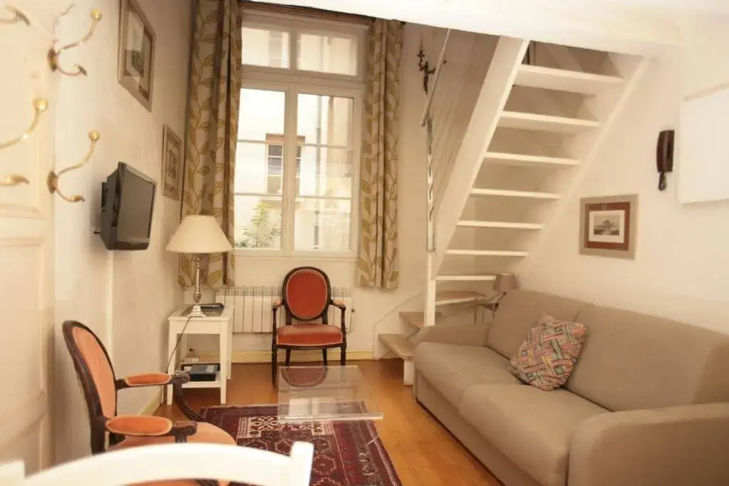 Lovely Marais Studio (75)