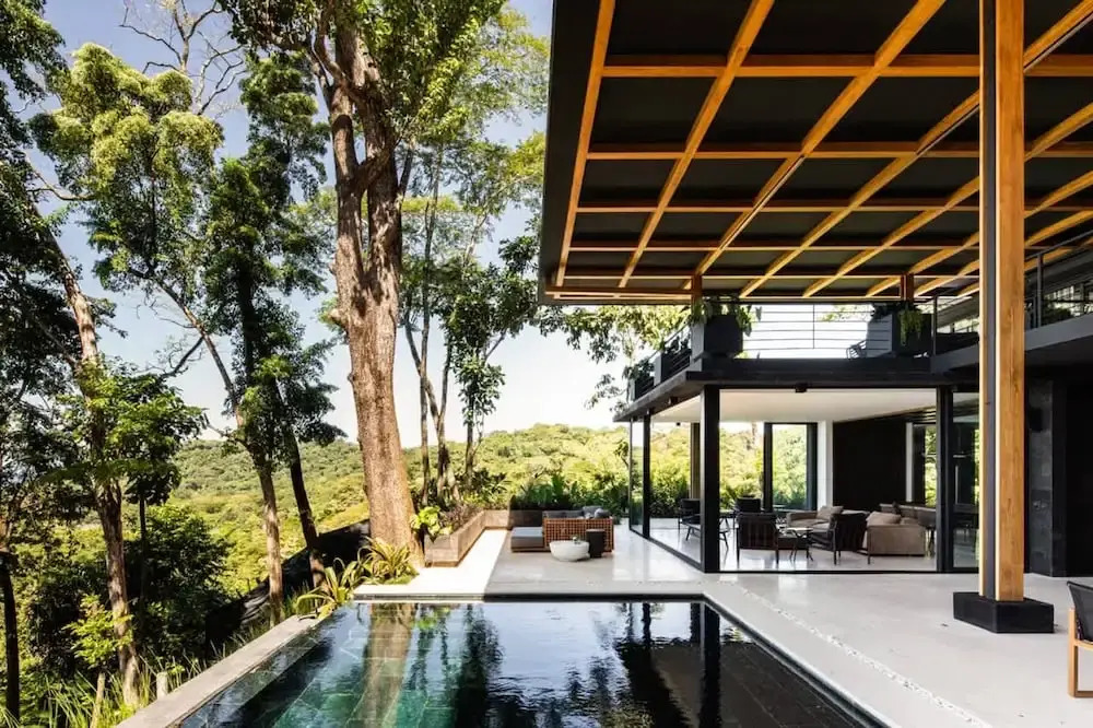 w Spectacular 4BR Villa in Costa Rica