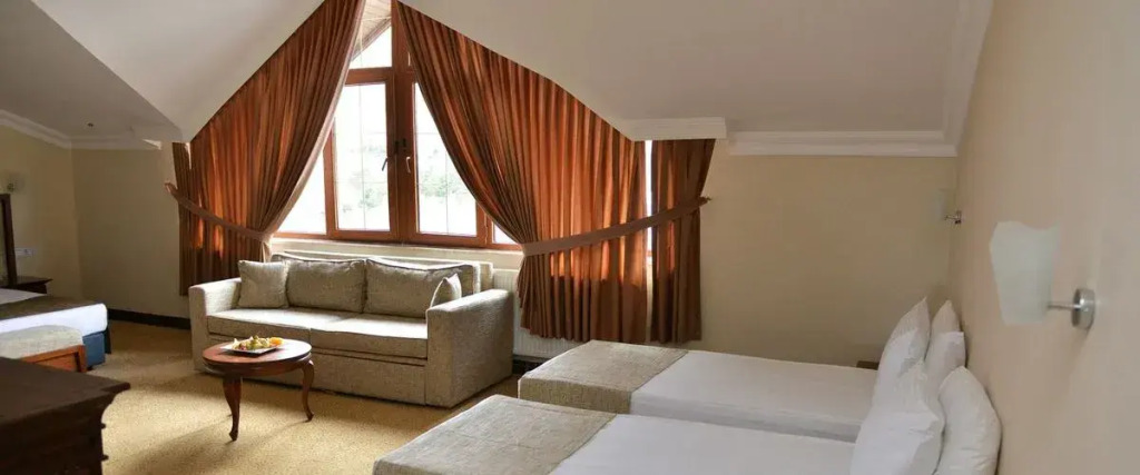 West Davraz Hotel