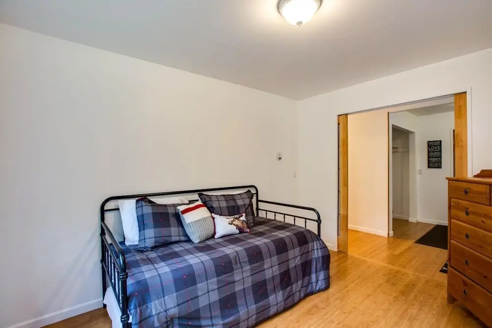 76mbr - Wifi - Pets Ok - Hot Tub - Sleeps 9 4 Bedroom Home