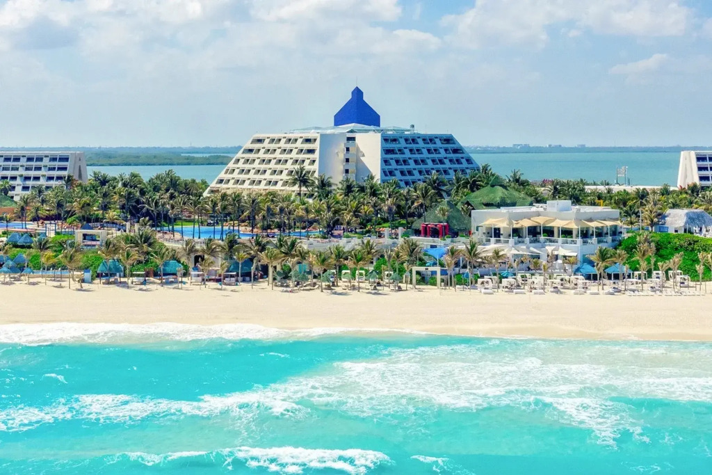 The Pyramid Cancun by Oasis - Gourmet Premium All Inclusive