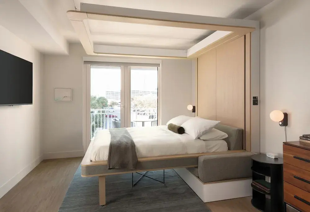 Mint House Tampa Downtown by Kasa