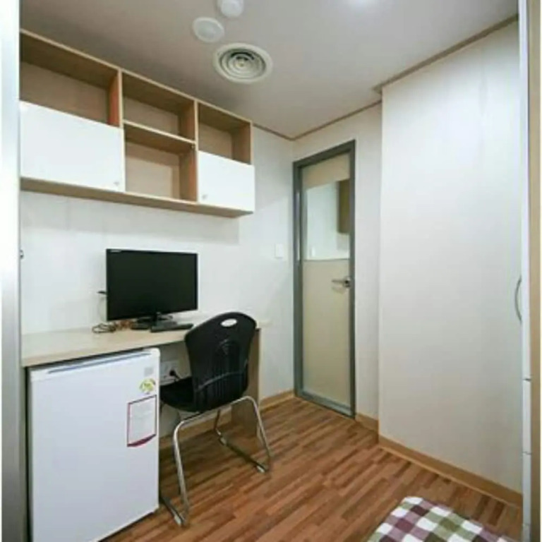 Happy House Jongno