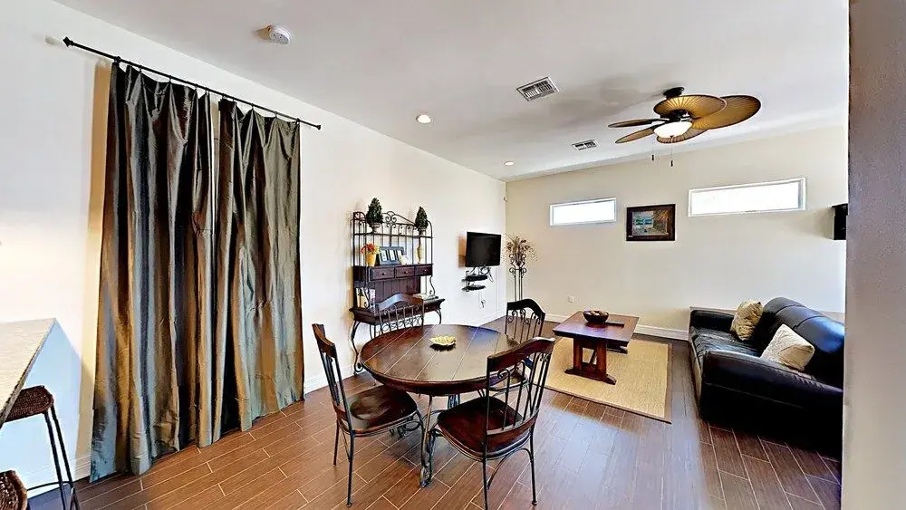 132 E Capricorn Drive Condo - 2 Br condo by RedAwning