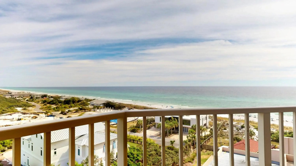 Beach Manor 0802