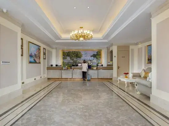 Vienna Hotel (Yanshan Yanbai Life Plaza)