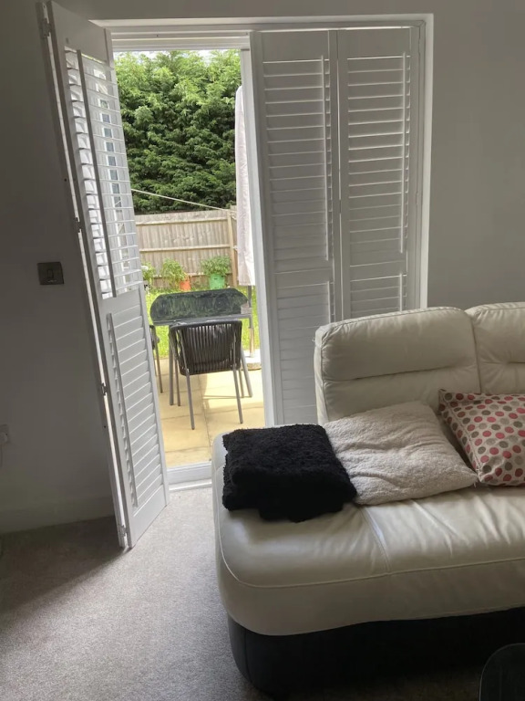 Captivating 2-bed House in Wolverhampton