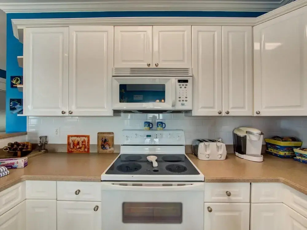 Spacious Family-Friendly House Near the Beach
