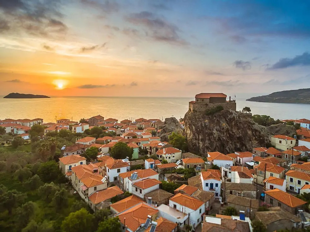 Glykofilousa Luxury House 50m to the Beach- Lesvos