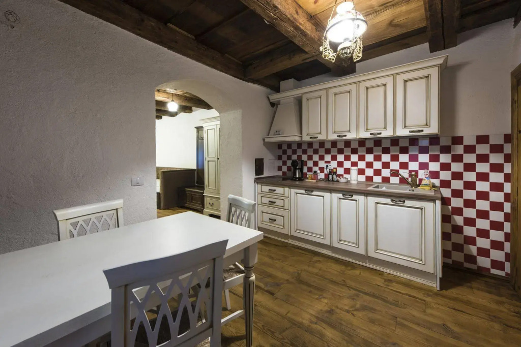 Casa Veche