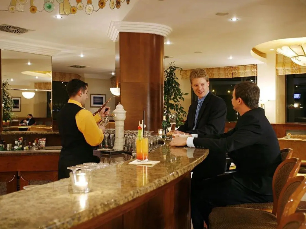 Gallant Hotel
