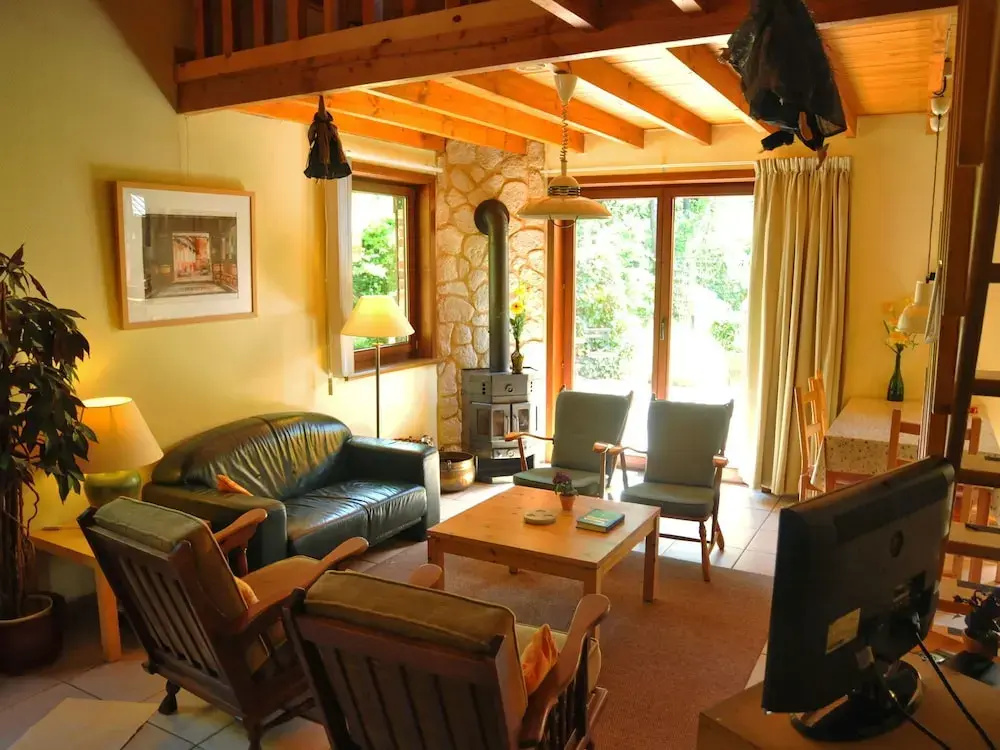 Cosy Holiday Home in Stunning Woodland Setting