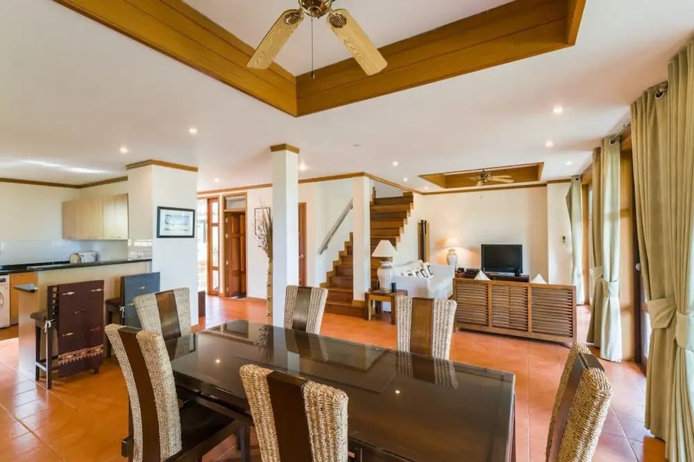 6 Bedroom Twin Villas on Beach Front Resort 11/12