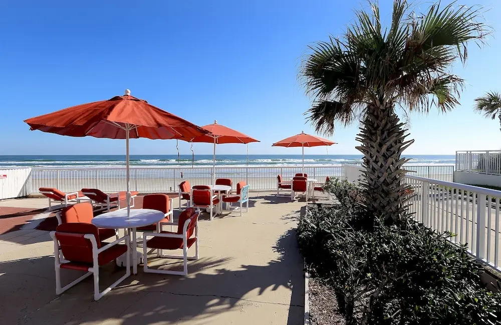 Club Sea Oats