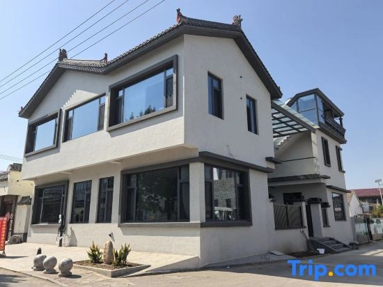 Helan Xiaozhu Homestay (Weishan Lake Tourist Area)