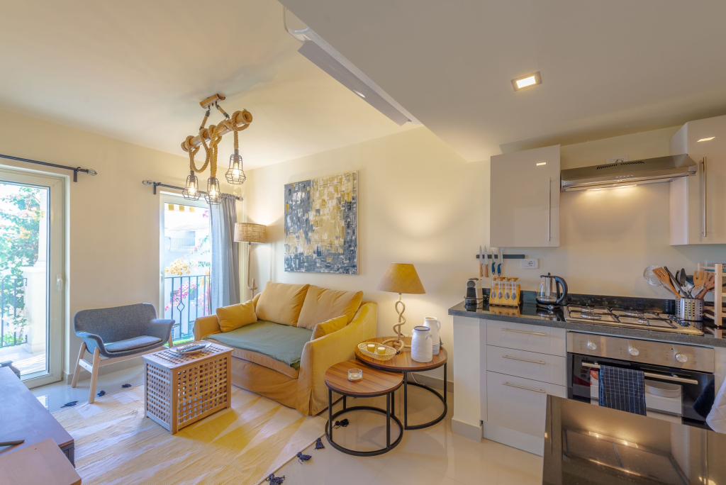 VESTA - Luxury APT - 2BR - Veranda