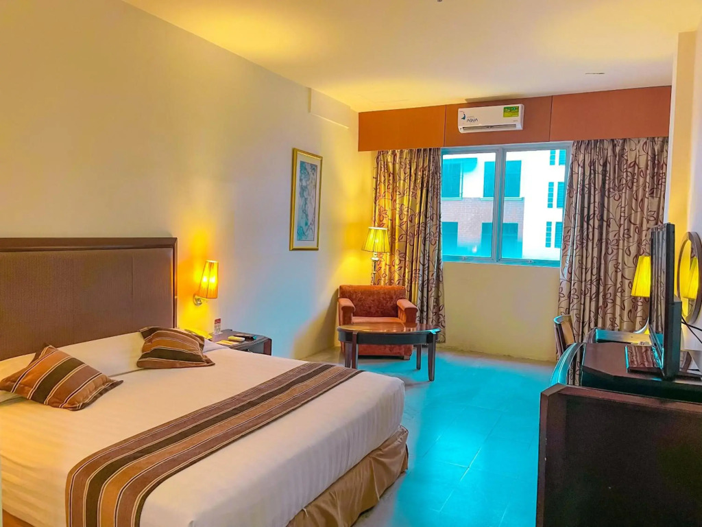 Crown Vista Hotel