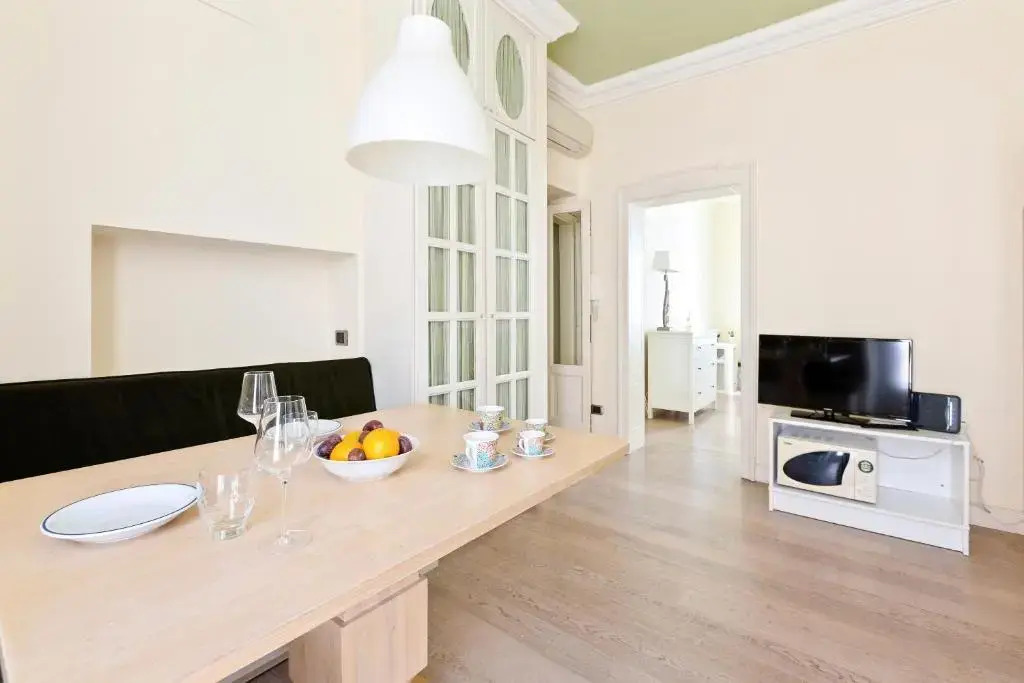 Corso Vercelli Elegant Apartment