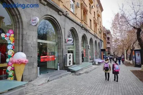 Abovyan 36 Apt & Tour