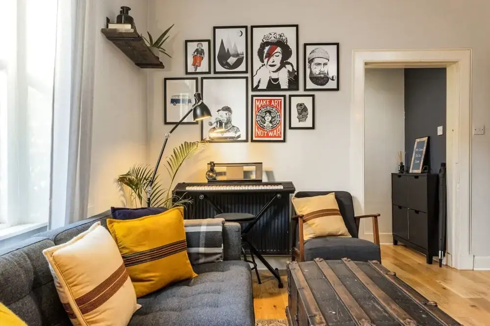 Modern and Jazzy 2 Bedroom House in Edinburgh