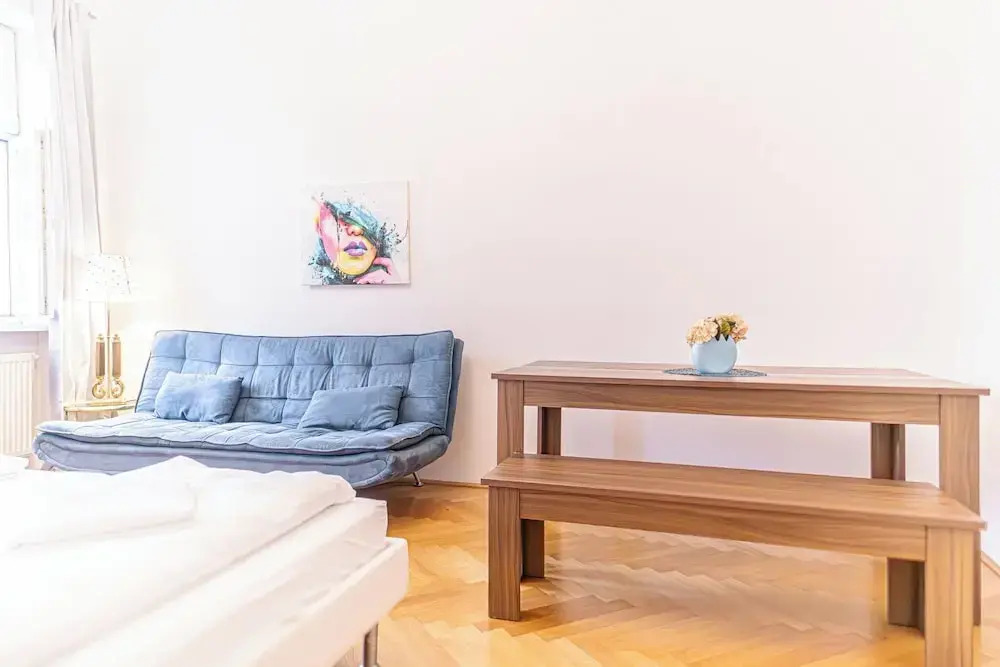 2BR Apt With King Beds Long Stay