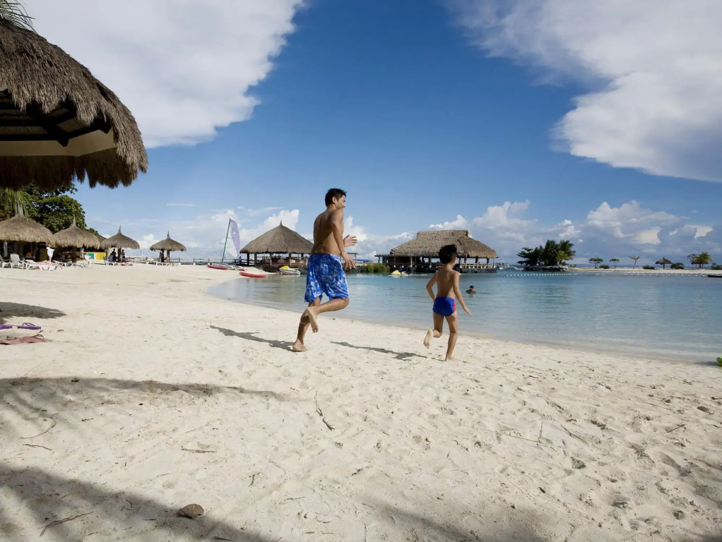 Bluewater Maribago Beach Resort