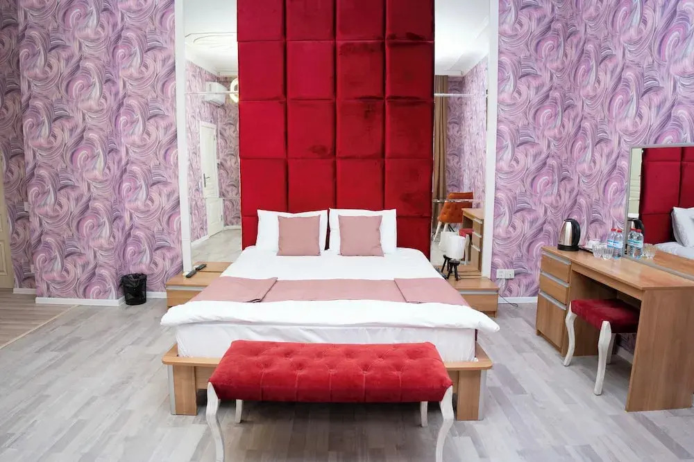 Khatai Royal Hotel